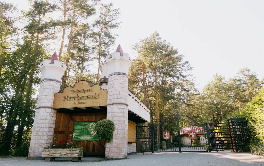 2024-07-08 Märchenwald Eingang-10