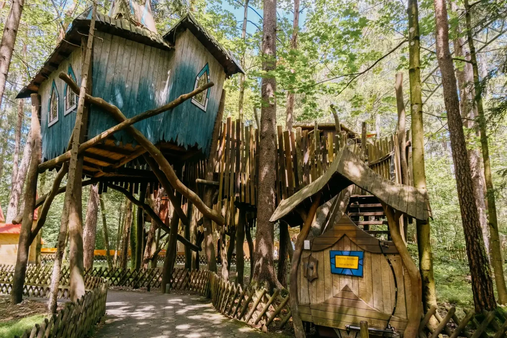 2024-07-08 Märchenwald Geburtstagsbaumhäuser-1