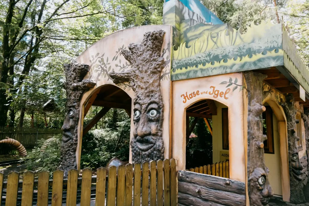 2024-07-08 Märchenwald Hase und Igel-1