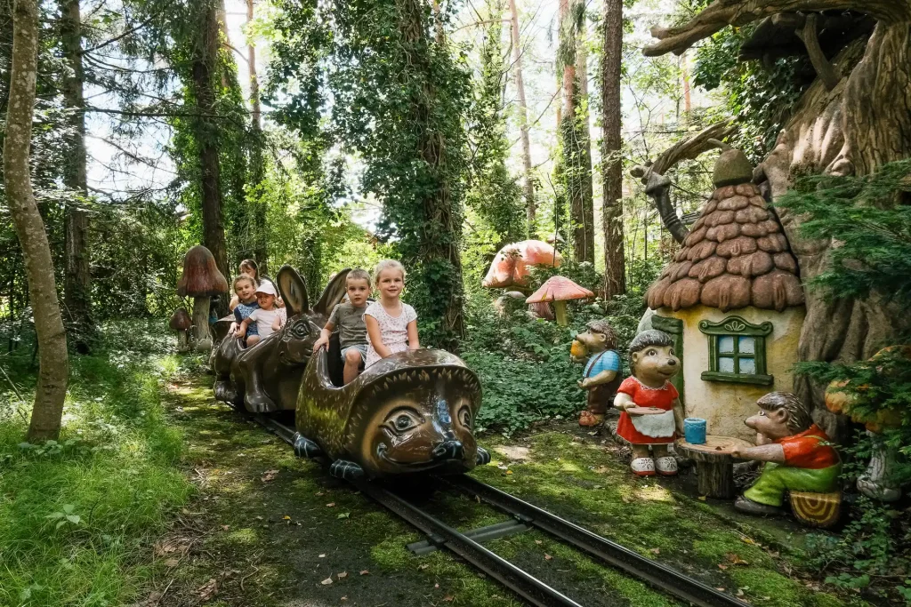 2024-07-08 Märchenwald Hase und Igel-2